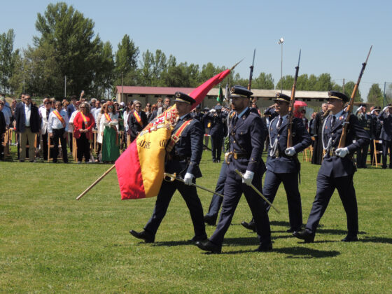 138 civiles juran Bandera en un acto organizado por la Academia Básica del Aire de León